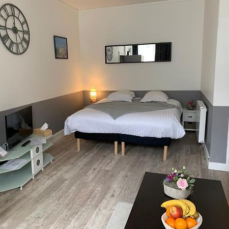 Апартаменты Studio Juno Beach Байе Экстерьер фото